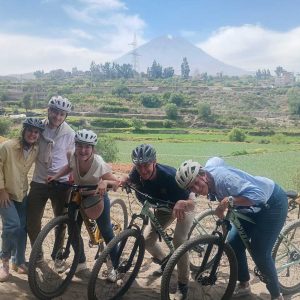 City Tour & Areqipas's valley BY BIKE